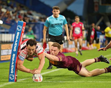 Leopar Leopar takımından Lachlan Lam, 29 Mayıs 2025 'te John Smith Stadyumu' nda oynanan 13. Betfred Süper Lig karşılaşmasında Huddersfield Giants - Leigh Leopards maçında gol attı.