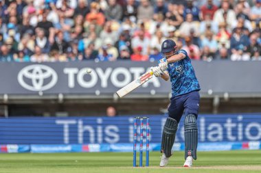 İngiltere kaptanı Harry Brook, Batı Hint Adaları 'ndan Keacy Carty' nin 29 Mayıs 2025 'te Edgbaston, Birmingham' da Batı Hint Adaları 'na karşı oynadığı 1.