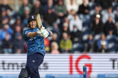 İngiltere 'den Joe Root, 1 Haziran 2025' te Sofya Bahçeleri Kriket Sahası, Cardiff, Birleşik Krallık 'ta 2.