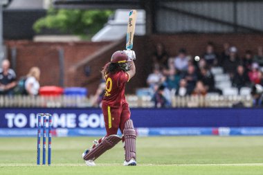 Hayley Matthews, 30 Mayıs 2025 'te Derbyshire İlçe Kriket Kulübü' nde İngiltere - Batı Hint Kadınları - Batı Hint Adaları Uluslararası Metro Bankası maçında atış yaptı.