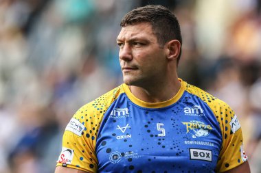 Ryan Hall of Leeds Rhinos maç öncesi ısınma maçında Leeds Gergedan 'a karşı Wakefield Trinity' nin 31 Mayıs 2025 'te Headingley Stadyumu' nda oynanan 13.