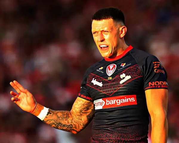 St. Helens Deon Cross, Betfred Süper Lig 13. Raundu 'nda Hull KR ile St Helens arasında oynanan Sewell Group Craven Park, Kingston üzerine Hull, İngiltere, 30 Mayıs 2025