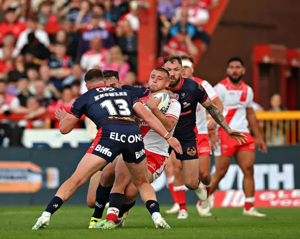 St. Helens takımından Alex Walmsley ve Morgan Knowles, Hull KR takımından Mikey Lewis ile Sewell Group Craven Park 'ta oynanan 13. Betfred Süper Lig karşılaşmasında karşılaştı.