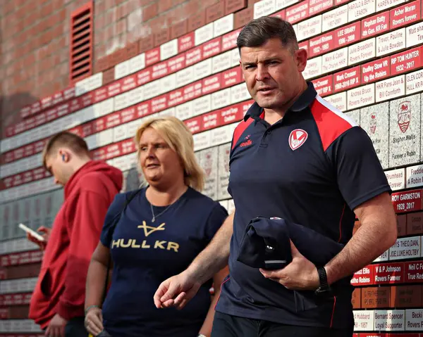 St. Helens 'in baş antrenörü Paul Wellens, 30 Mayıs 2025' te İngiltere 'nin Hull kenti Kingston' daki Sewell Group Craven Park 'ta oynanan 13.