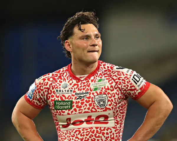Leigh Leoparları 'ndan Lachlan Lam, Betfred Süper Lig 13. Raundundan sonra Huddersfield Giants' a karşı John Smith 'in Stadyumu, Huddersfield, Birleşik Krallık' ta 29 Mayıs 2025