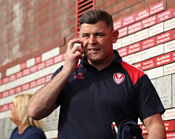 St. Helens 'in baş antrenörü Paul Wellens, 30 Mayıs 2025' te İngiltere 'nin Hull kenti Kingston' daki Sewell Group Craven Park 'ta oynanan 13.