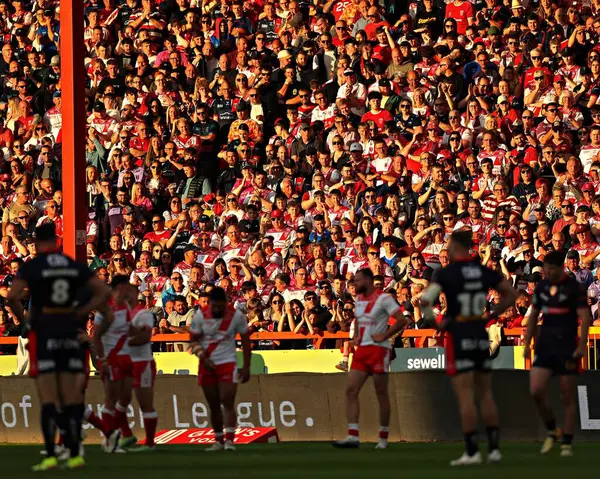 Hull KR taraftarları 13. Betfred Süper Lig karşılaşmasında Hull KR ile St Helens arasında oynanan Sewell Group Craven Park, Kingston üzerine Hull, Birleşik Krallık, 30 Mayıs 2025