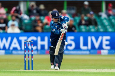 İngiltere 'den Tammy Beaumont, 4 Haziran 2025' te Uptonsteel County Ground, Leicester, Birleşik Krallık 'ta 2.