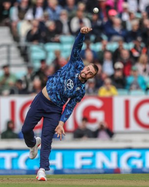 İngiltere Valeleri, 3 Haziran 2025 'te Londra, Kia Oval' de Batı Hint Adaları 'na karşı 3. Metro Bank ODI İngiltere maçında topu verecek.