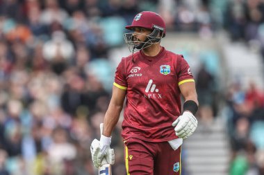 Batı Hint Adaları 'ndan Brandon King, 3 Haziran 2025' te Kia Oval, Londra, Birleşik Krallık 'ta 3. Metro Bank ODI İngiltere - Batı Hint Adaları maçında İngiliz Jacob Bethell tarafından yakalandıktan sonra oyun alanından ayrıldı.