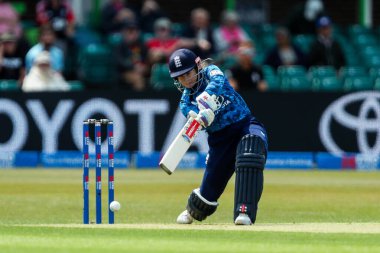 İngiltere 'den Tammy Beaumont, 4 Haziran 2025' te Uptonsteel County Ground, Leicester, Birleşik Krallık 'ta 2.