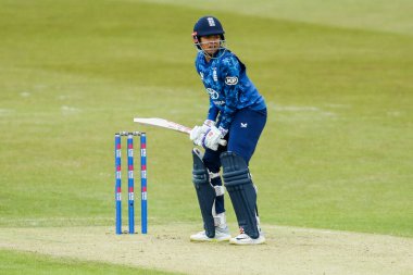 İngiltere 'den Sophia Dunkley, 4 Haziran 2025' te Birleşik Krallık 'ın Leicester kentindeki Uptonsteel County Ground' da Uluslararası İngiliz Kadınlar Batı Hint Adalarına Karşı 2.