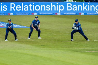 İngiltere Kadınlar 2. Metro Bankası ODI Uluslararası İngiltere Kadınlar Batı Hint Adalarına Karşı Uptonsteel County Ground, Leicester, Birleşik Krallık 'ta 4 Haziran 2025' te çatışmaya girdi.