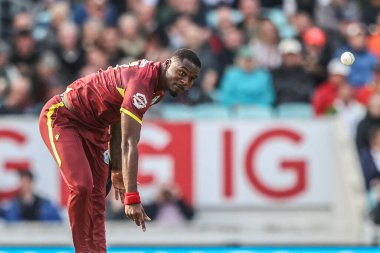 Batı Hint Adaları 'ndan Jayden Seales, 3 Haziran 2025' te Kia Oval, Londra 'da düzenlenen 3.