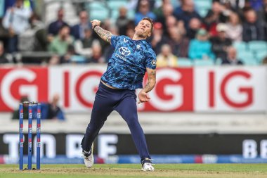 İngiltere 'den Brydon Carse, 3 Haziran 2025' te Kia Oval, Londra, İngiltere 'de düzenlenen 3.
