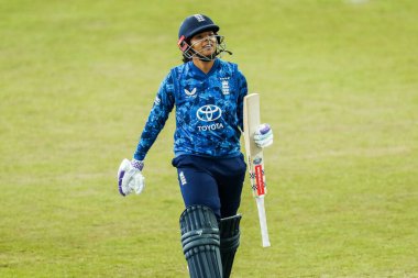 İngiltere 'den Sophia Dunkley, 24 Haziran 2025' te Uptonsteel County Ground, Leicester, Birleşik Krallık 'ta Uluslararası İngiliz Kadınlarına Karşı 2.