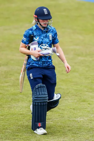 İngiltere 'den Emma Lamb, 4 Haziran 2025' te Uptonsteel County Ground, Leicester, Birleşik Krallık 'ta düzenlenen 2.