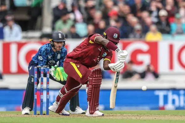Batı Hint Adaları 'ndan Sherfane Rutherford, 3 Haziran 2025' te Kia Oval, Londra 'da 3.