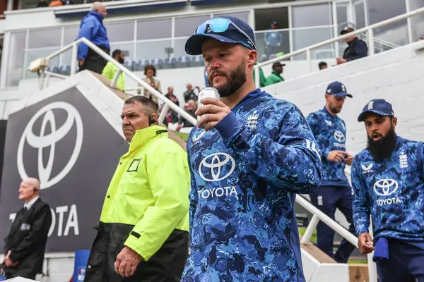 İngiltere 'den Ben Duckett, 3 Haziran 2025' te Kia Oval, Londra 'da oynanan 3.