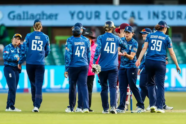 İngiltere Kadınlar, 4 Haziran 2025 'te Uptonsteel County Ground, Leicester, Birleşik Krallık' ta düzenlenen 2.