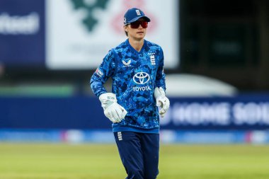 İngiltere 'den Amy Jones 4 Haziran 2025' te Uptonsteel County Ground, Leicester, Birleşik Krallık 'ta 2.