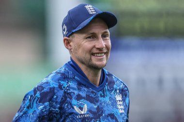 3. Metro Bankası sırasında İngiltere 'den Joe Root 3 Haziran 2025' te Kia Oval, Londra 'da Batı Hint Adaları' na karşı