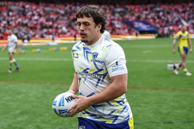 Warrington Wolves 'tan Max Wood 7 Haziran 2025' te Wembley Stadyumu 'nda oynanan Betfred Challenge Cup Final Warrington Wolves vs Hull KR maçında ısınma turunda