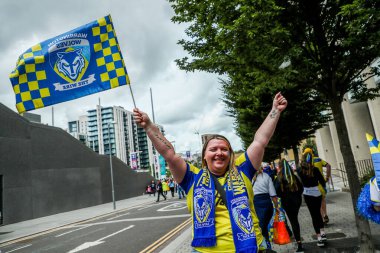 Taraftarlar, Wembley Stadyumu 'na 7 Haziran 2025' te oynanan Betfred Challenge Cup Final Warrington Wolves vs Hull KR karşılaşmasından önce geldi.
