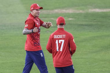 İngiltere 'den Ben Duckett, 1. Vitality T20 Uluslararası Serisi' nde Batı Hint Adaları 'na karşı Banks Riverside Stadyumu, Chester-le-street, Birleşik Krallık, 6 Haziran 2025' de oynanan karşılaşmada Batı Hint Adaları 'ndan Sherfane Ruthford' un yakalanmasını kutluyor.