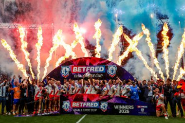 Hull KR, Betfred Challenge Kupası 'nı 7 Haziran 2025' te Wembley Stadyumu 'nda oynanan Betfred Challenge Cup final Warrington Wolves vs Hull KR maçından sonra kaldırdı.