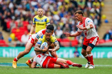 Warrington Wolves 'tan Paul Vaughan, 7 Haziran 2025' te Wembley Stadyumu 'nda oynanan Betfred Challenge Cup Final Warrington Wolves vs Hull KR karşılaşmasında rakibini yendi.