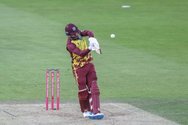 Batı Hint Adaları 'nın kaptanı Shai Hope topu İngiltere' den Ben Duckett 'e atıyor ve 1. Vitality Uluslararası T20 Serisi sırasında Banks Riverside Stadyumu, Chester-le-street, Birleşik Krallık' ta Batı Hint Adaları 'nda yakalandı.