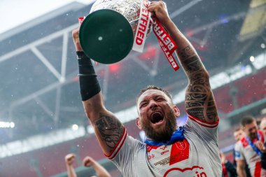 Hull KR, Betfred Challenge Kupası 'nı 7 Haziran 202' de Wembley Stadyumu 'nda oynanan Betfred Challenge Cup final Warrington Wolves vs Hull KR maçının ardından kaldırdı.
