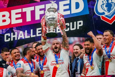 Hull KR, Betfred Challenge Kupası 'nı 7 Haziran 2025' te Wembley Stadyumu 'nda oynanan Betfred Challenge Cup final Warrington Wolves vs Hull KR maçından sonra kaldırdı.