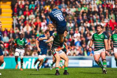 Leicester Kaplanları 'ndan Joe Carpenter ve Leicester Tigers' dan Adam Radwan Gallagher Premiership play-off 'ta Leicester Tigers' a karşı Satış Köpekbalıkları Mattioli Woods Road Stadyumu, Leicester, 7 Haziran 2025