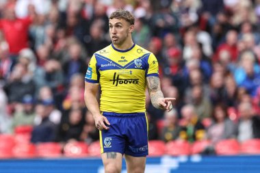 Warrington Wolves 'tan Sam Powell, 7 Haziran 2025' te Wembley Stadyumu 'nda oynanan Betfred Challenge Cup Final Warrington Wolves vs Hull KR maçında takım arkadaşlarına talimat verdi.