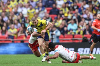 Warrington Wolves 'tan Matt Dufty, 7 Haziran 2025' te Londra, Wembley Stadyumu 'nda oynanan Betfred Challenge Cup Final Warrington Wolves vs Hull KR maçında görev başında.