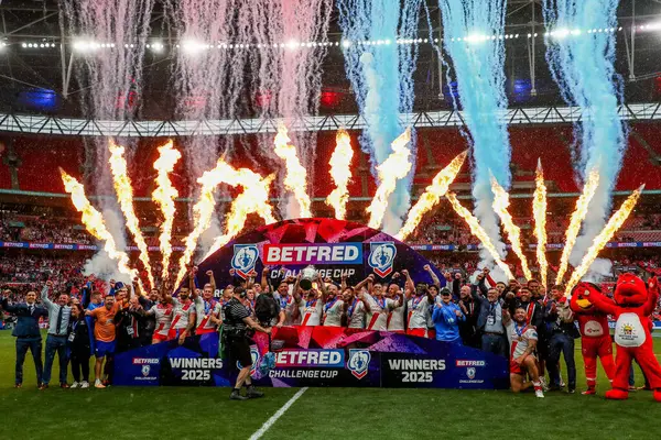 Hull KR, Betfred Challenge Kupası 'nı 7 Haziran 2025' te Wembley Stadyumu 'nda oynanan Betfred Challenge Cup final Warrington Wolves vs Hull KR maçından sonra kaldırdı.