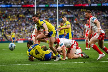 Warrington Wolves 'tan Adam Holroyd, daha sonra 7 Haziran 2025' te Wembley Stadyumu 'nda oynanan Betfred Challenge Cup Final Warrington Wolves vs Hull KR maçında elendi.