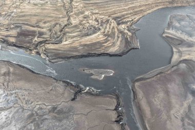 Woodhead Rezervuarı 'nın su seviyesi en düşük seviyeye düştü. İngiltere 10 Haziran 2025' te İngiltere 'nin Glossop yakınlarındaki Woodhead Rezervuarı' nda 96 yıl boyunca en kurak bahara sahipti.