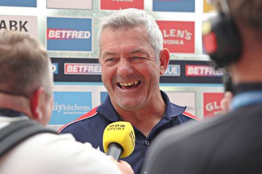 Wakefield Trinity 'nin baş antrenörü Daryl Powell, 15 Haziran 2025' te Birleşik Krallık 'ın Wakefield Stadyumu' nda oynanan Betfred Süper Lig 14. raundunda Wakefield Trinity - Leigh Leopards maçında sorgulandı.