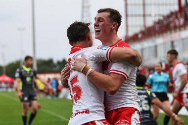 Hull KR 'dan Jack Broadbent, 13 Haziran 2025' te İngiltere 'nin Hull kenti Kingston' daki Craven Park 'ta oynanan Betfred Süper Lig 14. Hull KR-Catalans Dragons maçında denemesini kutluyor.