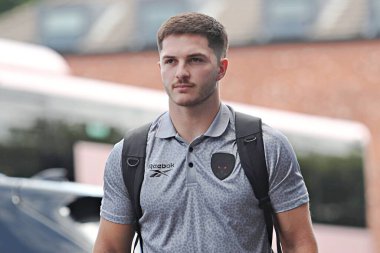 Leigh Leoparları 'ndan Ben McNamara, 15 Haziran 2025' te Birleşik Krallık 'ın Wakefield Stadyumu' nda oynanan Wakefield Trinity - Leigh Leopards maçından önce geldi.