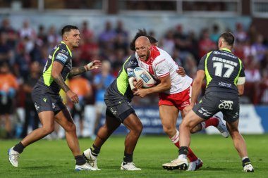 Hull KR 'dan Dean Hadley, 13 Haziran 2025' te İngiltere 'nin Hull kentindeki Kingston' da Sewell Group Craven Park 'ta oynanan Betfred Süper Lig 14. Hull KR-Catalans Dragons karşılaşmasında görev başındaydı.