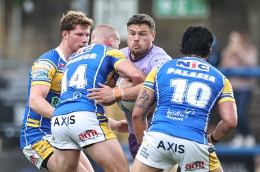 Warrington Wolves 'tan Joe Philbin, Leeds Rhinos' tan Jarrod O 'Connor tarafından 14. Betfred Süper Lig Roundunda Leeds Gergedan' a karşı Warrington Wolves ile Headingley Stadyumu, Leeds, Birleşik Krallık 'ta 14 Haziran 2025' de oynanan karşılaşmada yenildi.