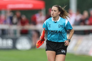 Tara Jones, 13 Haziran 2025 'te İngiltere' nin Hull kentindeki Sewell Group Craven Park 'ta oynanan 14. Betfred Süper Lig Hull KR' a karşı Catalans Ejderhalarına karşı oynanan karşılaşmada.