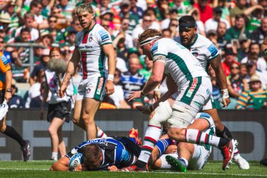 Bath 'dan Thomas du Toit açılış denemesini Gallagher Premiership play-off finalinde yaptı. Final 2025 Bath Rugby - Leicester Tigers, Allianz Stadyumu, Twickenham, Birleşik Krallık, 14 Haziran 2025