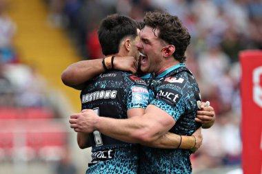 Leoparlar 'dan David Armstrong, 15 Haziran 2025' te Birleşik Krallık 'ın Wakefield kentindeki DIY Kitchens Stadyumu' nda oynanan 14. Betfred Süper Lig karşılaşmasında denemesini kutluyor.