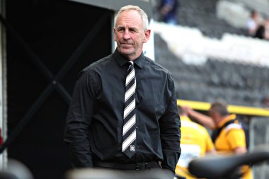 John Cartwright, Hull FC 'nin baş antrenörü. Betfred Süper Lig Turu 14. Hull FC, Castleford Tigers 'a karşı MKM Stadyumu, Hull, İngiltere, 13 Haziran 2025