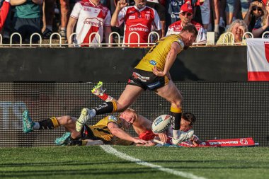 Hull KR 'dan Noah Booth, 19 Haziran 2025' te İngiltere 'nin Castleford kentinde oynanan 15. Betfred Süper Ligi karşılaşmasında Hortum Ormanı' nda Castleford Tigers 'a karşı Hull KR maçına çıkıyor.